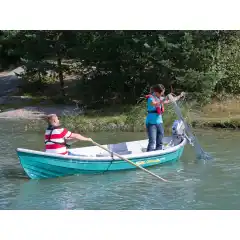 Klassisk og fantastisk fin rob&aring;t som er laget med respekt for gamle tradisjoner og former.<br />
Frakt fra Import lager til Tynset kommer i tillegg