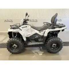 &diams; 2up 14cm lengre hjulavstand enn stand 570 Eps.<br />
&diams; 4x4 Verdens beste AWD<br />
&diams; Valgfri registrering Traktor 40 km/t og 60 km/t.<br />
&diams; 24 Liter stor bensintank<br />
&diams; Turffunksjon, drift p&aring; 1hjul med 2x4, 4x4 og Adc<br />
&diams; Bakkeklaring p&aring; hele 29,2cm med 3cm heng