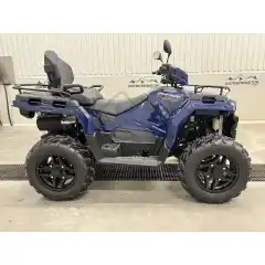 &diams; 2up SP versjonen har 14cm lengre hjulavstand enn stand 570 Eps.<br />
&diams; Dobble a-armer foran og bak for best mulig veiegenskaper<br />
&diams; 4x4 Verdens beste AWD<br />
&diams; Valgfri registrering Traktor 40 km/t og 60 km/t.<br />
&diams; 24 Liter stor bensintank<br />
&diams; Turffunksjon, drift p&aring; 1hjul med 2x4, 4x4 og Adc.