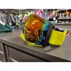 <ul>
	<li>Prisvinnende, rammel&oslash;st design.</li>
	<li>Blokkerer gjenskinn og 95% av bl&aring;tt lys.</li>
	<li>Inkludert ekstra glass for m&oslash;rkt lys.</li>
	<li>Large fit.</li>
</ul>
